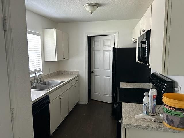 2nd image of 2222 Chestnut Hills Dr