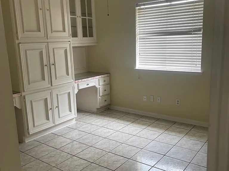 4802 Dove Springs Dr — Photo 4