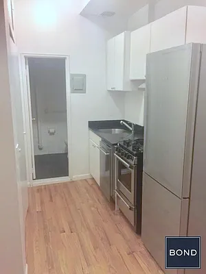 Rented by Bond New York | media 3