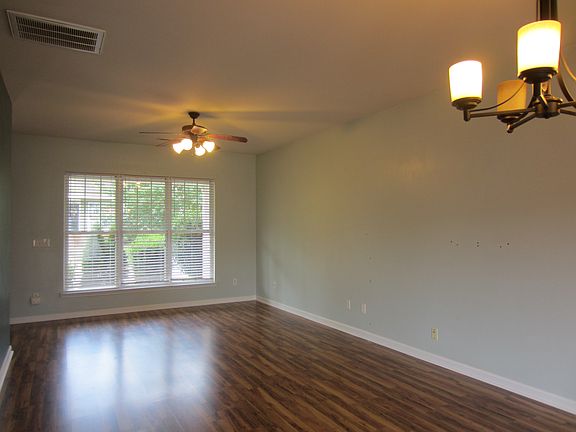 4th image of 123 E Morehouse Ave
