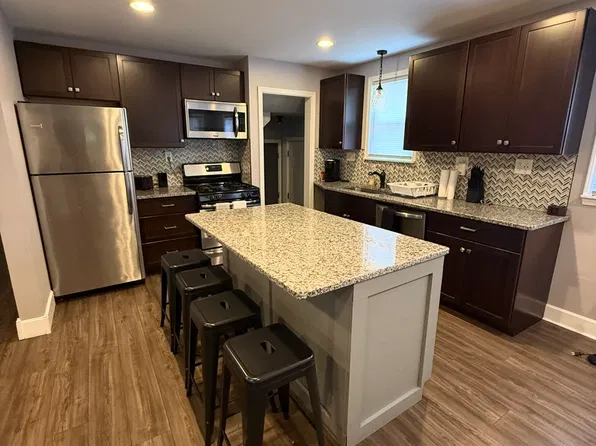 414 Wellesley Ave, Royal Oak, MI 48067