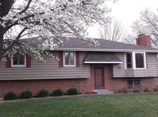 123 Roselawn Dr, Holton, KS 66436