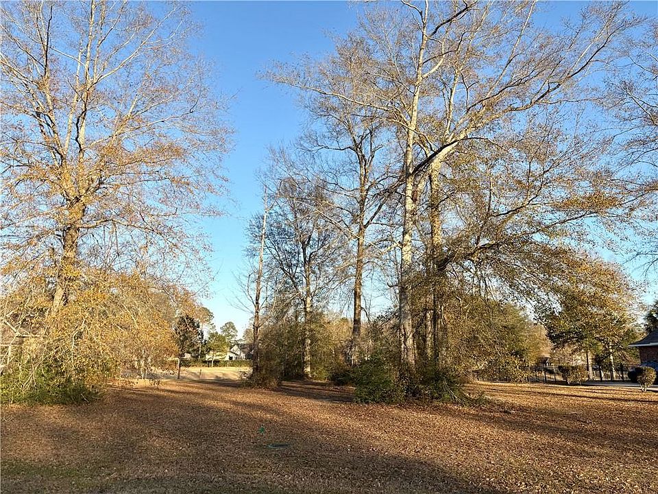 1st image of 905 Great Southern Dr
