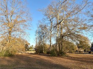 905 Great Southern Dr, Abita Springs, LA 70420