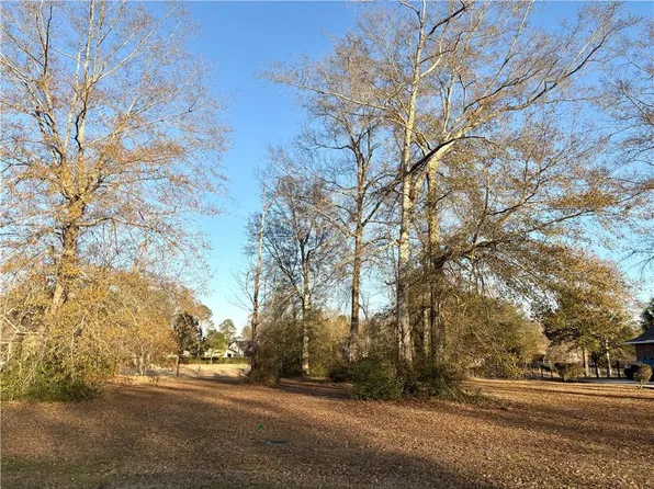 905 Great Southern Dr, Abita Springs, LA 70420