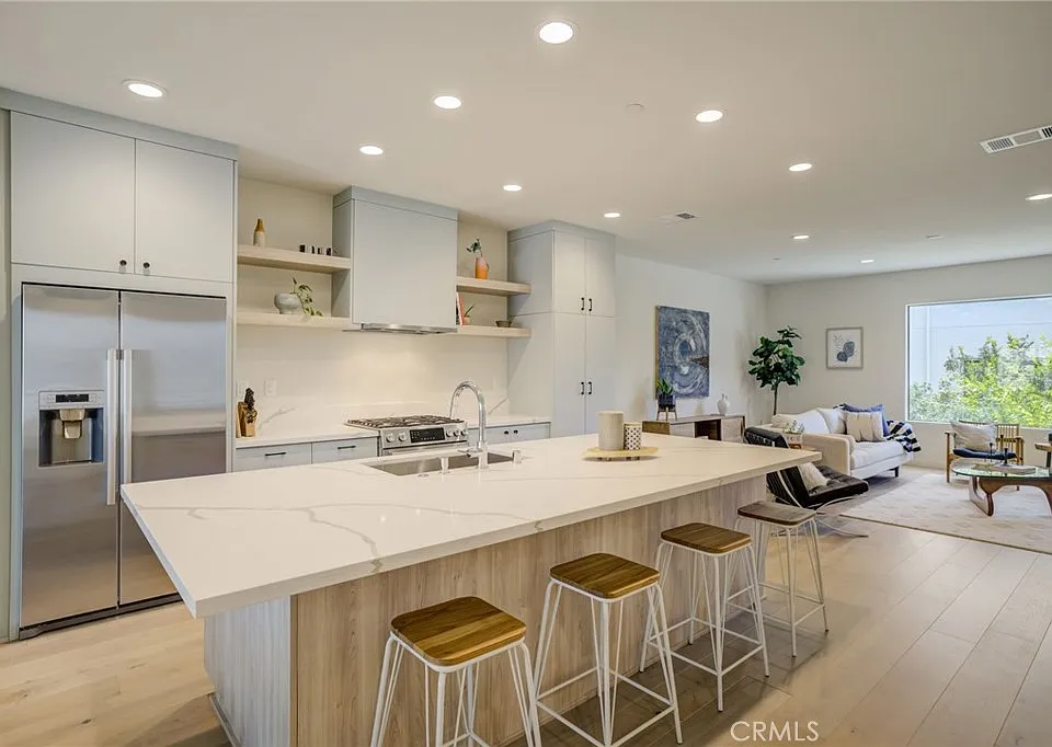 4518 Ayla Ln