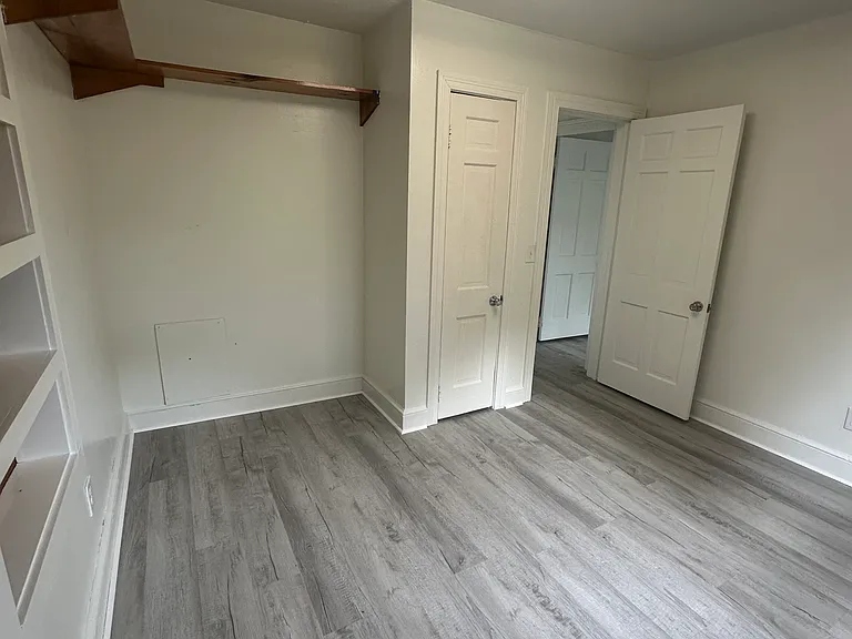 1479 Hillcrest Ave — Photo 4