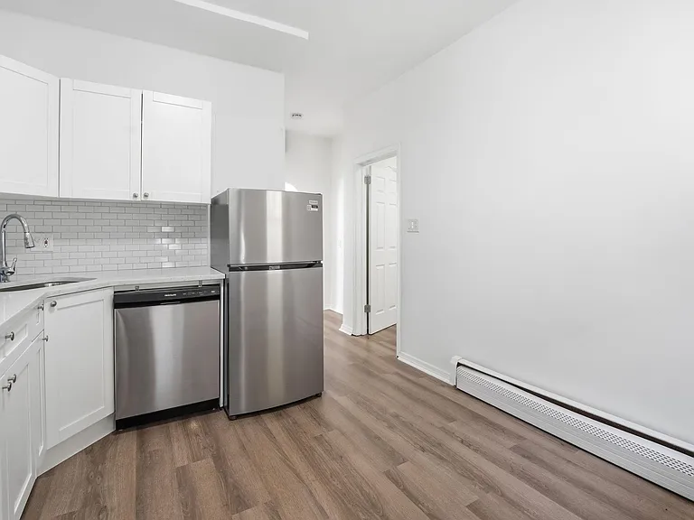 154 W 29th St #2 — Photo 28