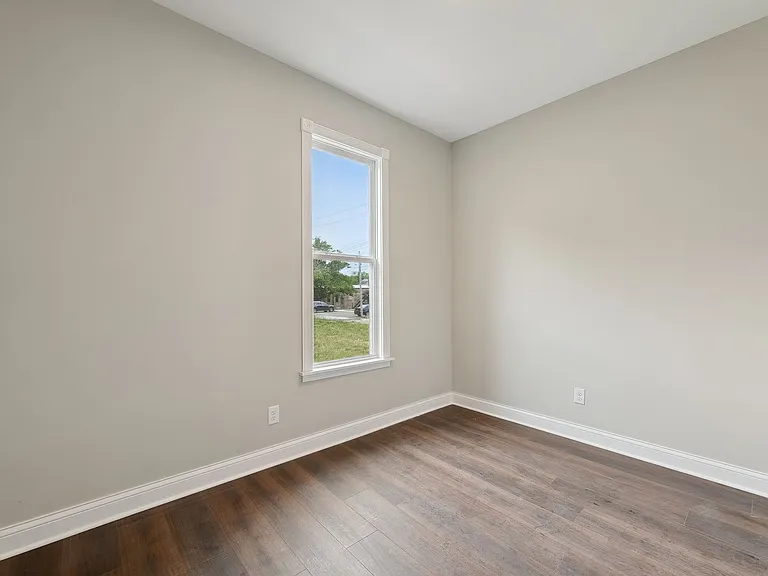 68 E Philadelphia St — Photo 31