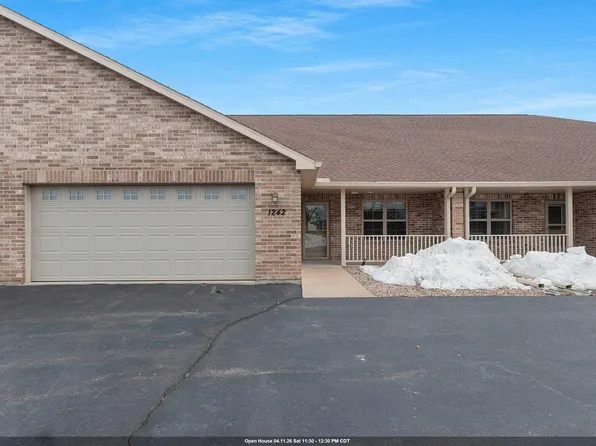 1242 Pond View Cir #18, De Pere, WI 54115