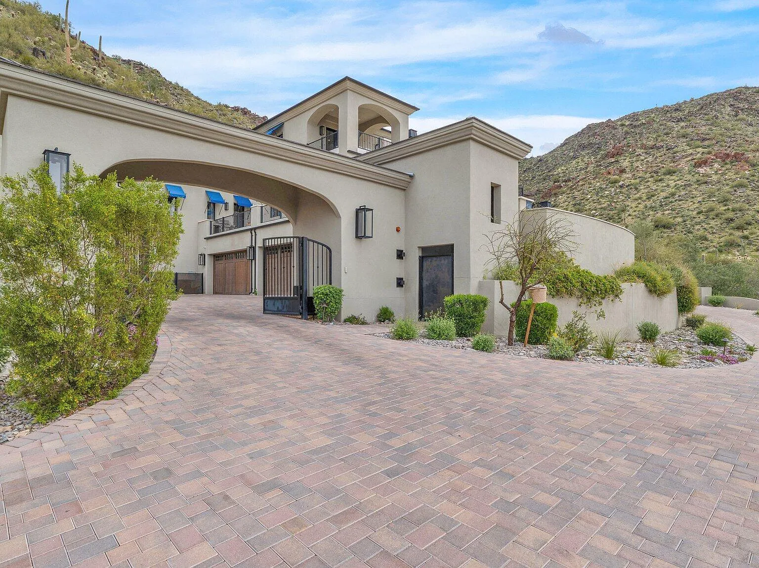 5 bed, 8.0 bath, 6925 sqft, $27,500 — Photo 4