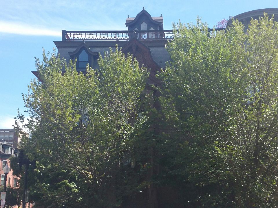 2nd image of 1682 Washington St APT 4