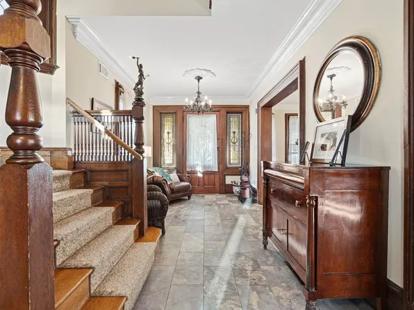 99 Bentley Avenue image 10 of 50