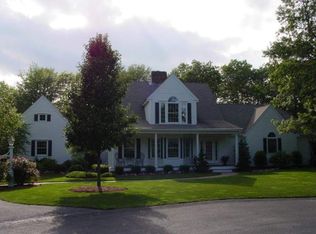 3 Holly Berry Dr, Sandwich, MA 02563