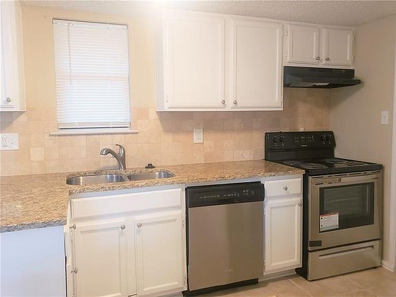3rd image of 1624 Vail Meadow Ln