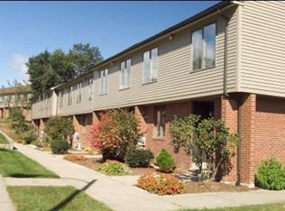 124 Saint Kolbe Dr #124, Holyoke, MA 01040