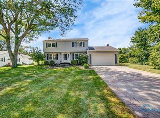 1924 Valley View Ter, Fremont, OH 43420