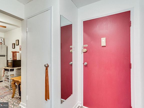 4th image of 7420 Lakeview Dr #W105