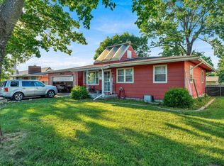 1920 SW 36th Ter, Topeka, KS 66611