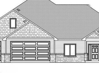 6395 Yukon Ln, Grand Forks, ND 58201