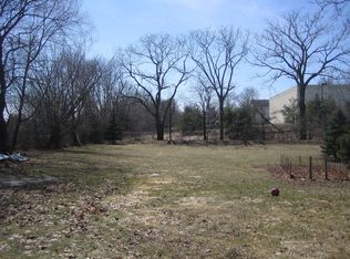 416 Maple St APT 3, Danvers, MA 01923