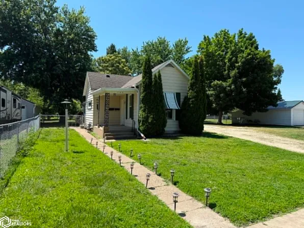 705 Hedge Ave, Burlington, IA 52601