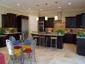 3rd image of 11653 Groves Crest Dr