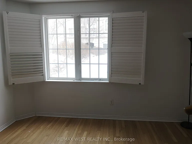 108 Finch Ave W #A21 — Photo 5