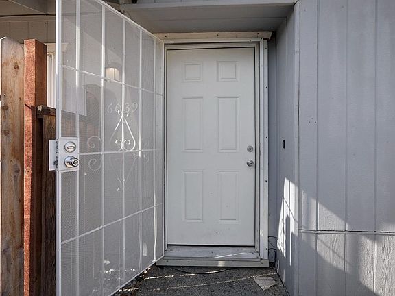3rd image of 7136 Grady Dr #&-6039