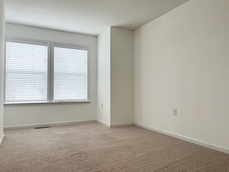 100 Oflannery Ct — Photo 18