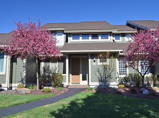 743 Sage Country Ct, Redmond, OR 97756