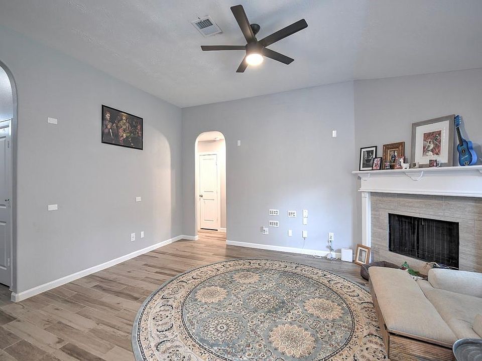 1st image of 6111 Caroline Green Ct