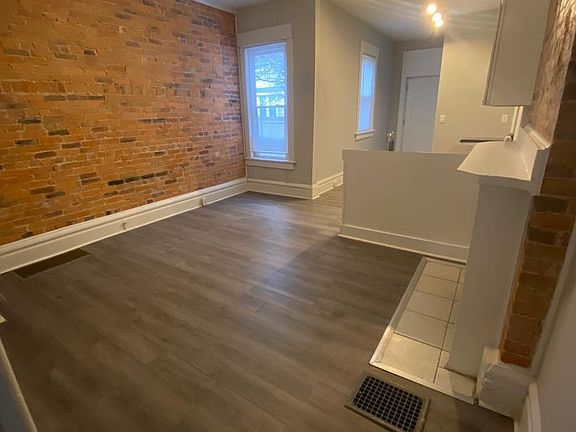 5th image of 904-916 E Livingston Ave #914