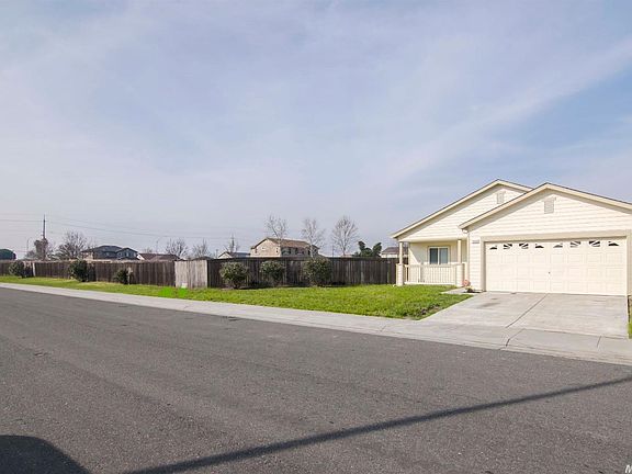 2nd image of 1439 Bandoni Dr