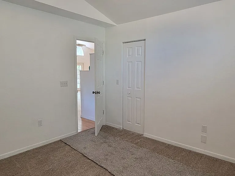 4201 NW 23rd Ter — Photo 17