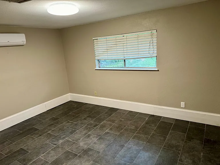 22141 Walnut Dr #1 — Photo 5