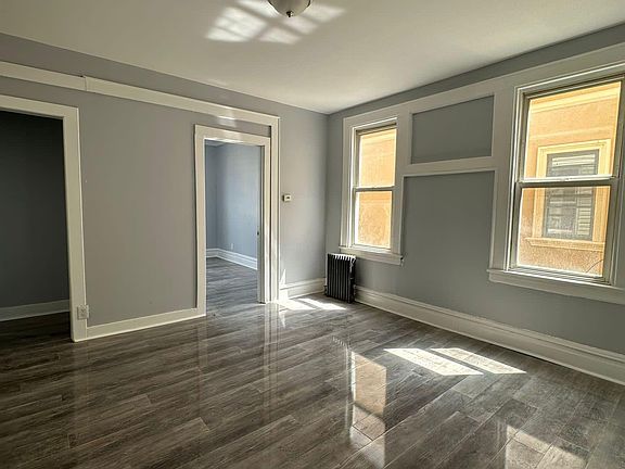 3rd image of 125 Paine Ave #2L