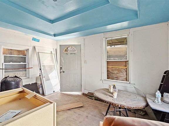 5th image of 549 Blue Ridge Blvd