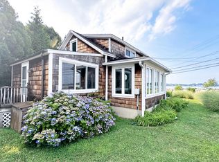 2 Scofield Pl, Westport, CT 06880