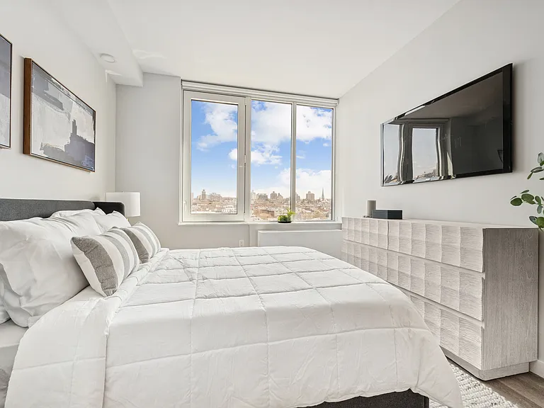 336 Douglass St #E14 — Photo 4