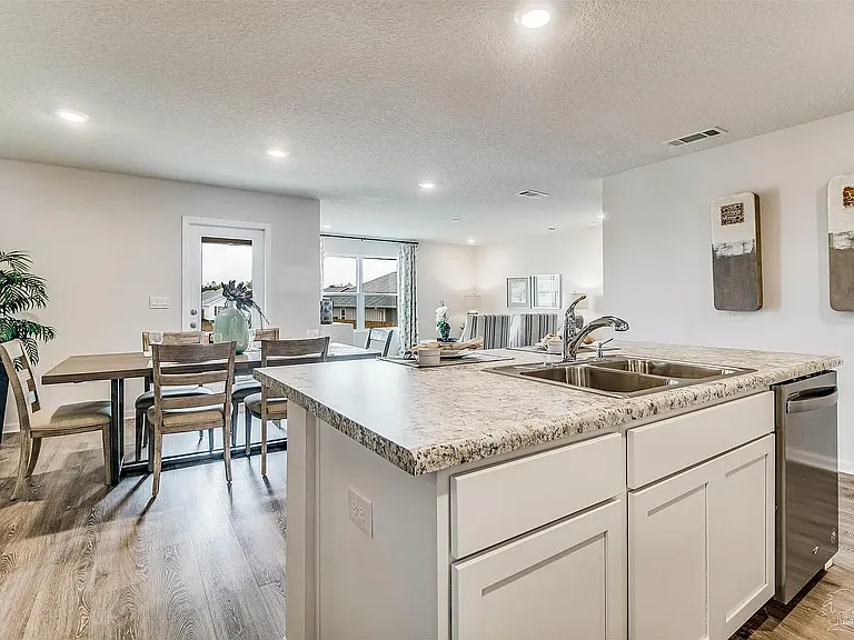 1756 Paisleigh Dr — Photo 17