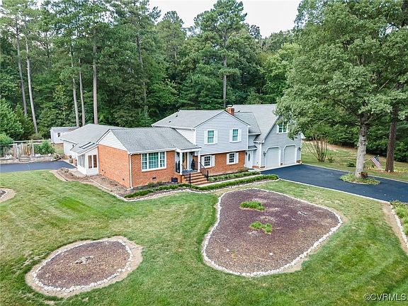 2nd image of 408 Briarwood Cir