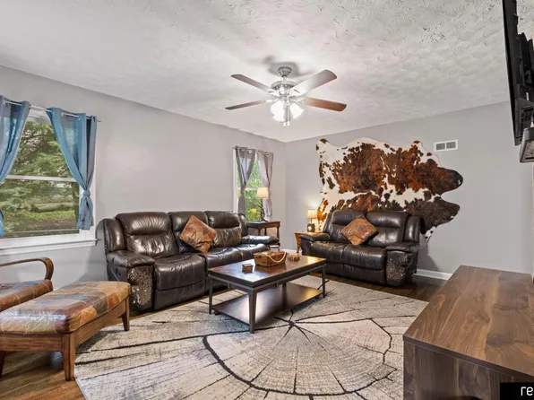 1018 3rd Ave, Plattsmouth, NE 68048