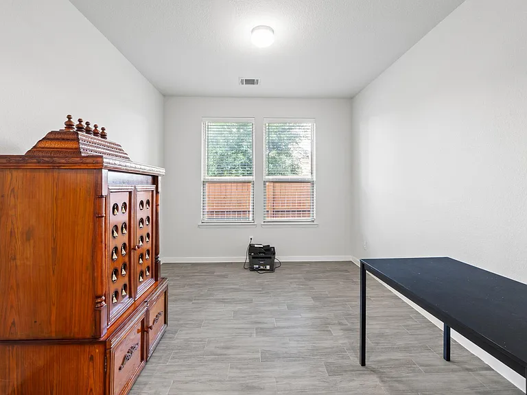 3617 Kyler Glen Cv — Photo 10