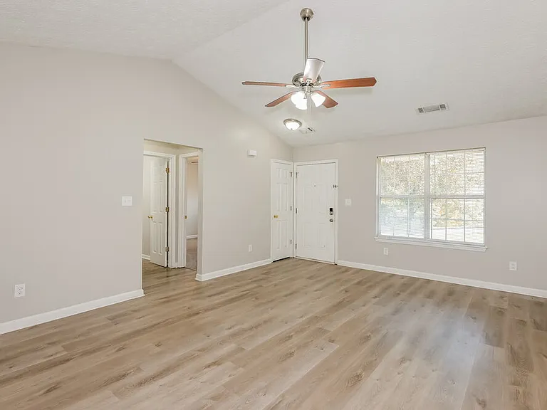 45 Pebble Ridge Dr — Photo 4