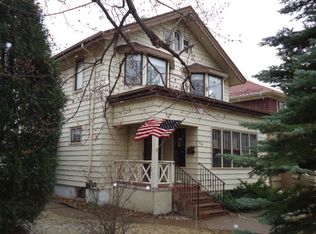 910 E Howard St, Hibbing, MN 55746