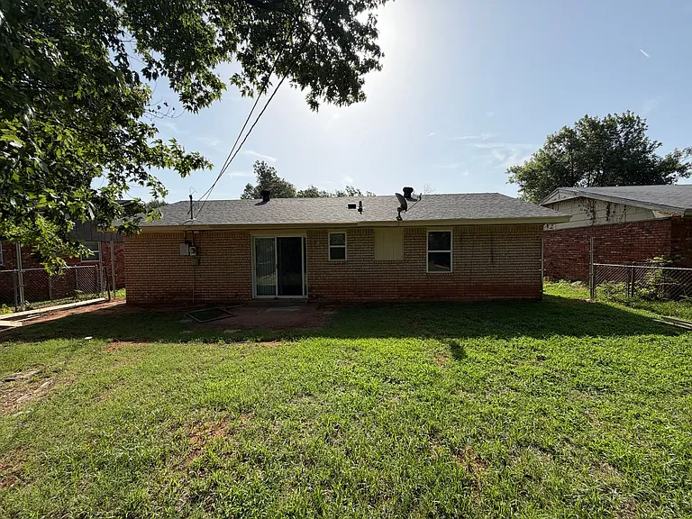 205 S Meadow Ln — Photo 20