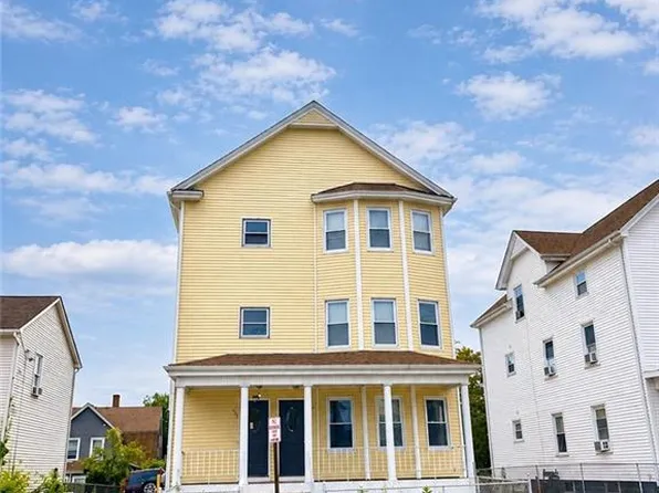 267-269 Prospect St, Pawtucket, RI 02860