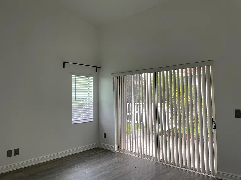 6264 Lansdowne Cir — Photo 9