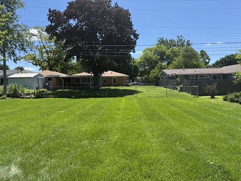 1311 Towanda Ave — Photo 13